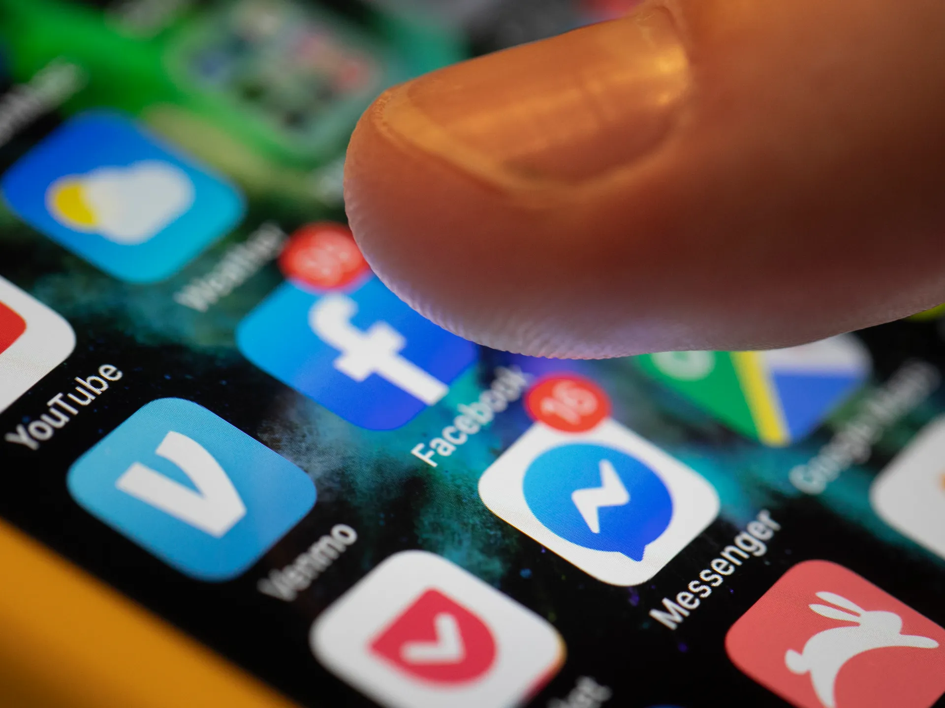 Malaysia says it will ban social media for under-16s from next year | Social Media News