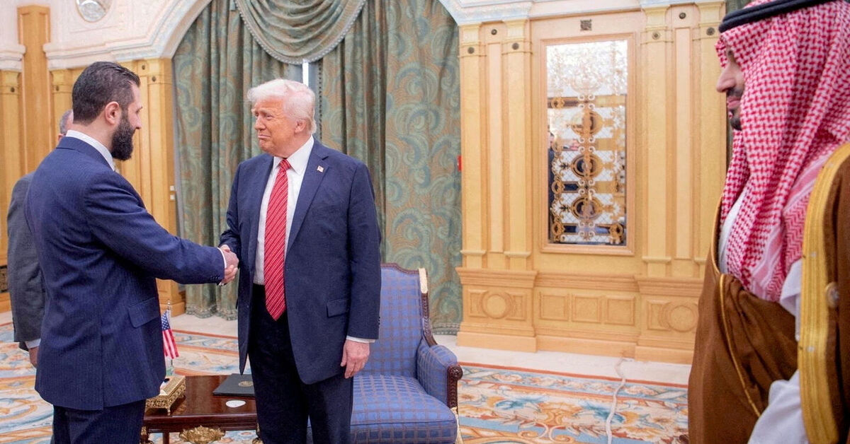 Syrian President Sharaa arrives at White House in historic first