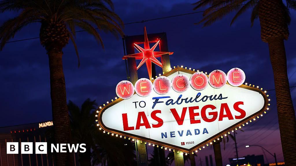 Las Vegas restaurant damaged by explosive device, police say