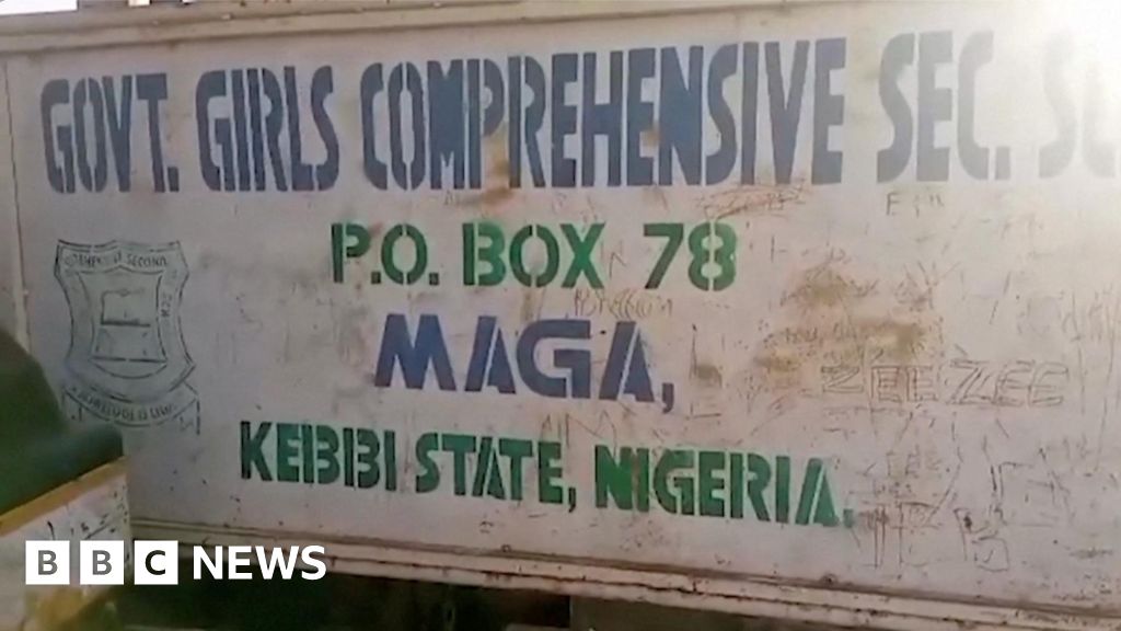 Twenty-four Nigerian schoolgirls released over a week after abduction
