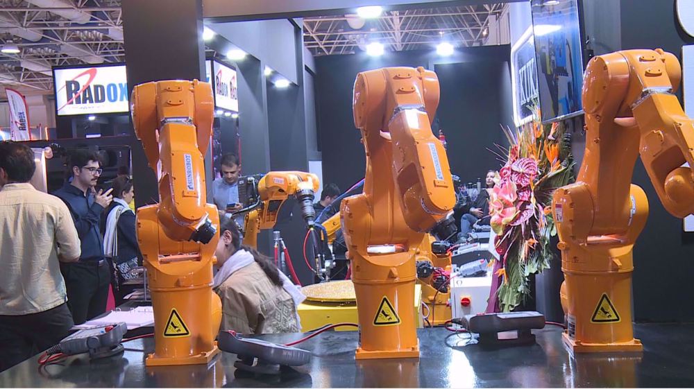 Tehran hosts 25th intl. industry exhibition