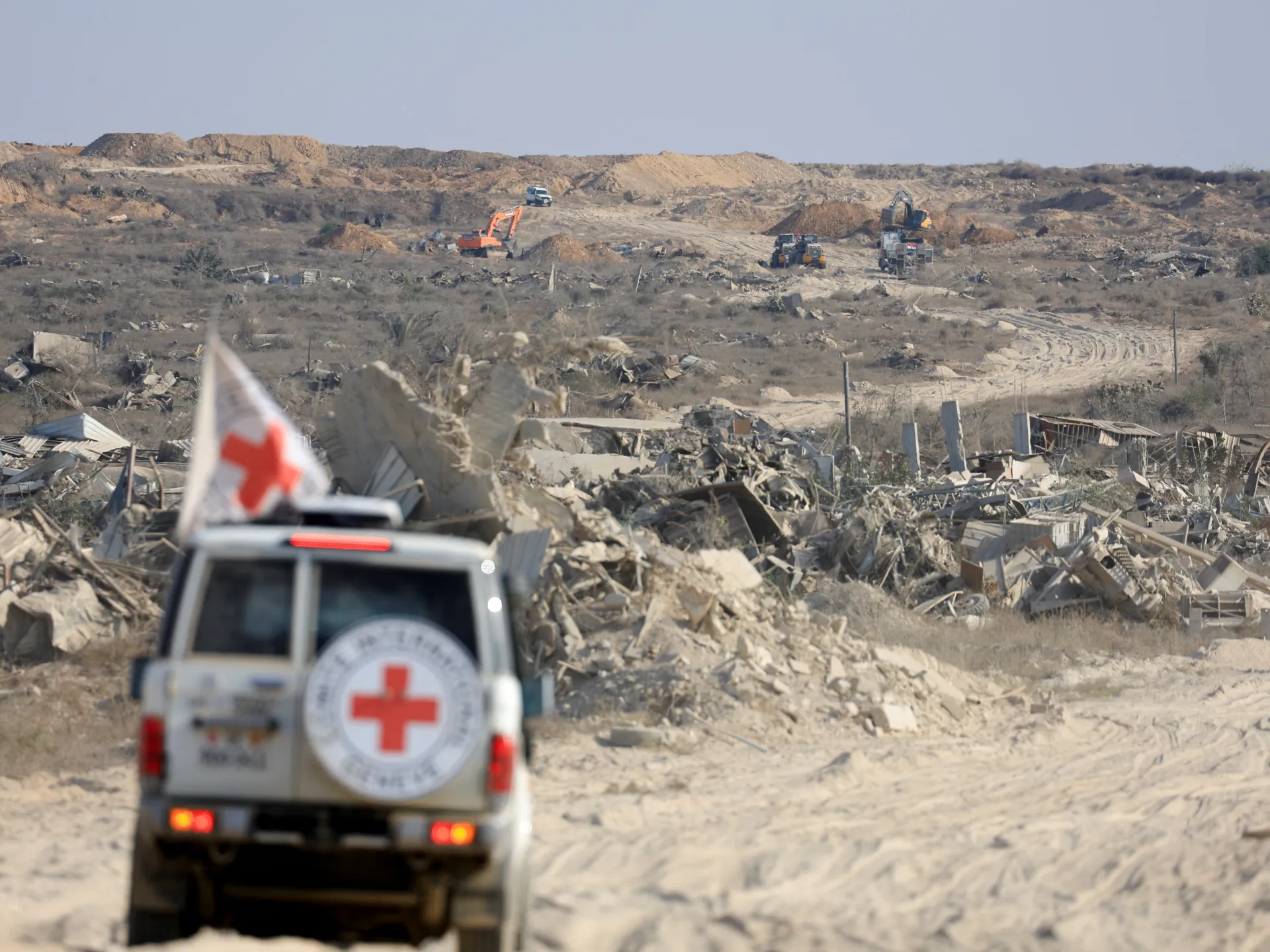 Red Cross to cut 2,900 jobs, slash budget as donors reduce support | Conflict News