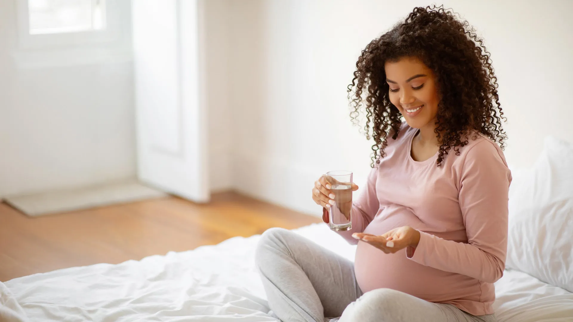 New research finds no clear link between acetaminophen (Tylenol) and autism