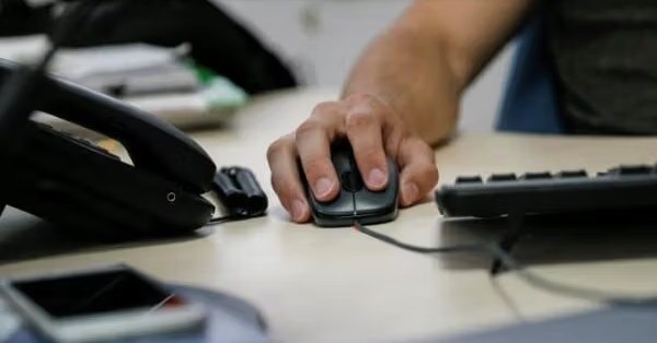 EU, US press tech giants to facilitate Iranians’ access to free internet