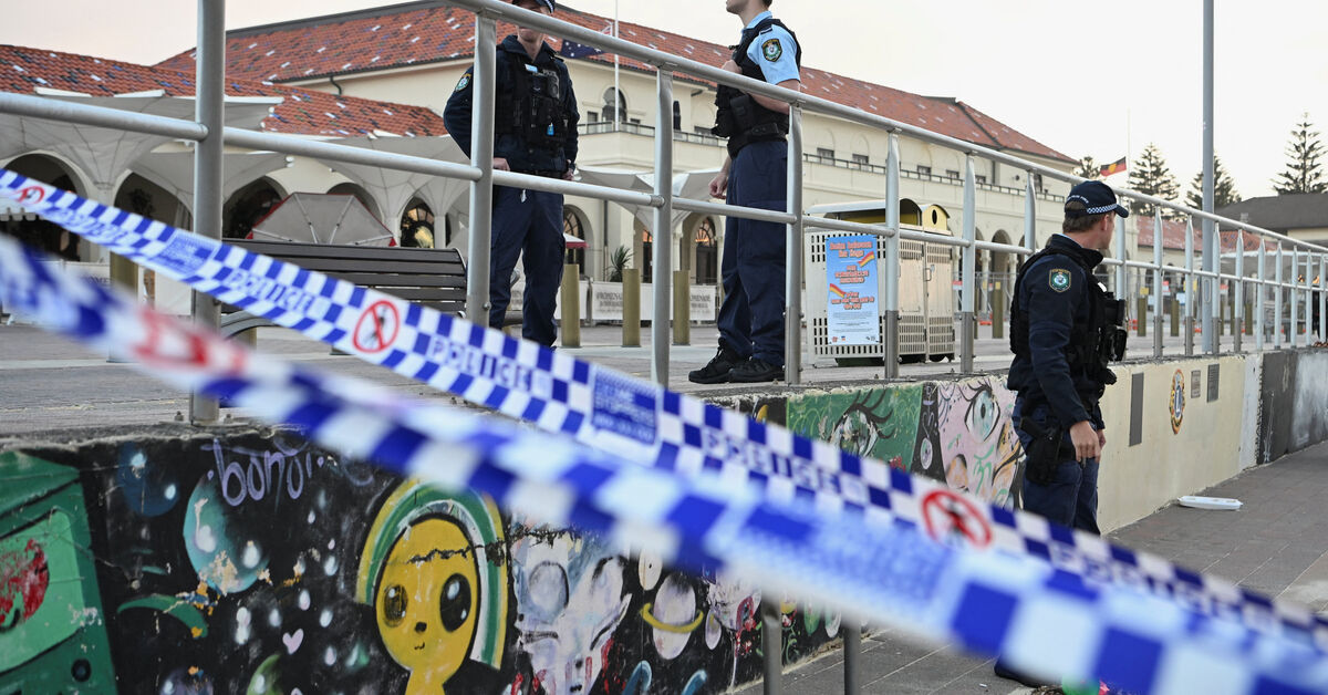 Australia police say father-son duo allegedly behind Sydney mass shooting