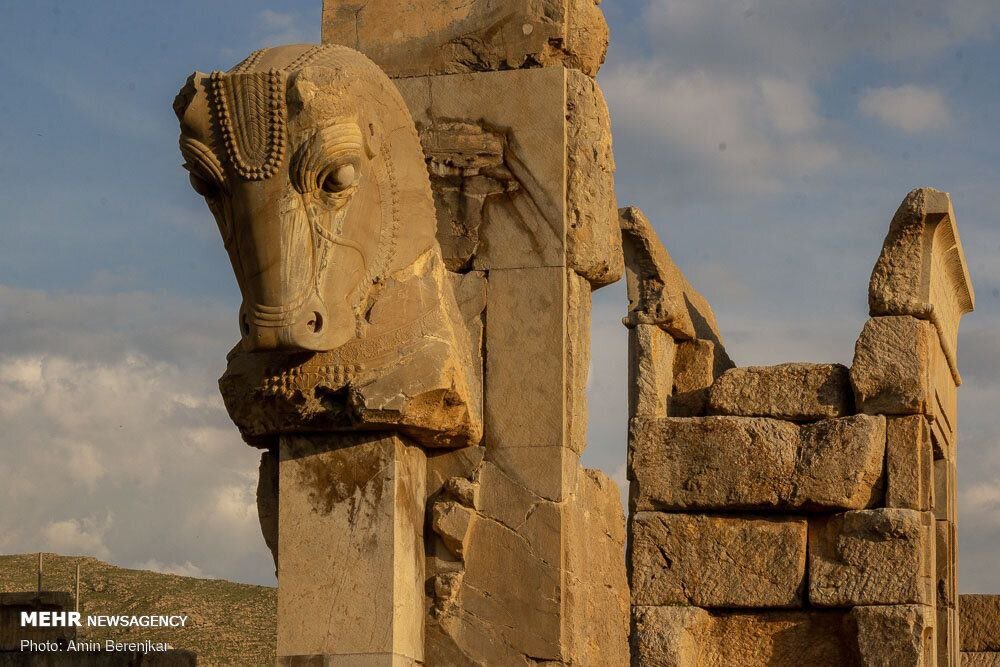 Cultural heritage minister: Persepolis has not suffered any deformation or damage