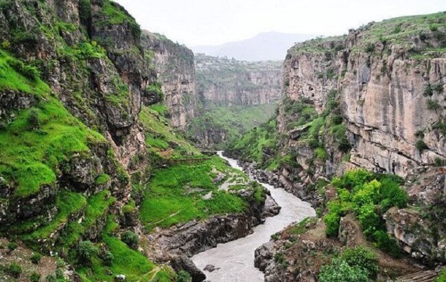 Khazineh valley, marvel of nature in Lorestan