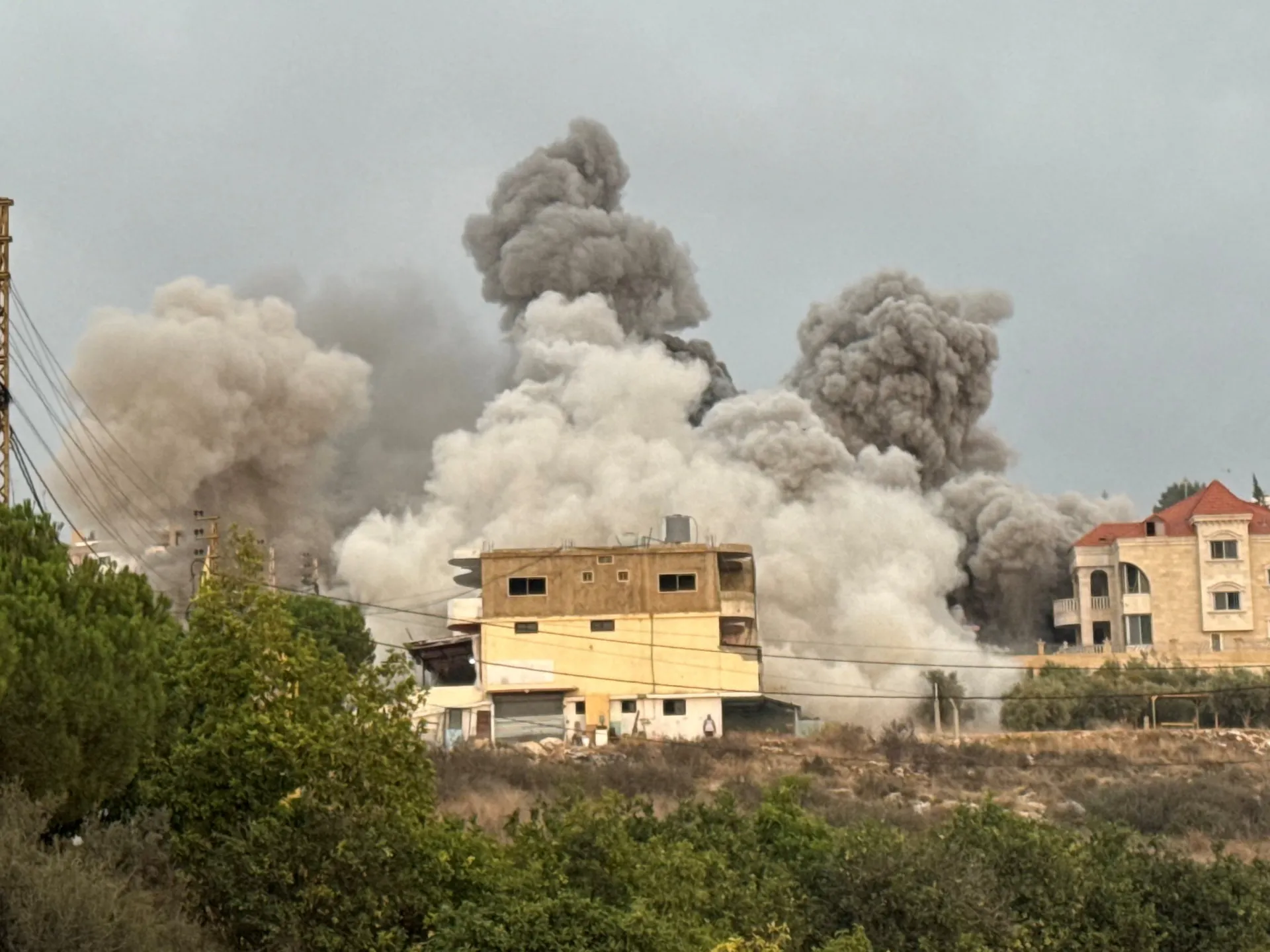 Israel launches new wave of air attacks on Lebanon, straining fragile truce | Israel attacks Lebanon News