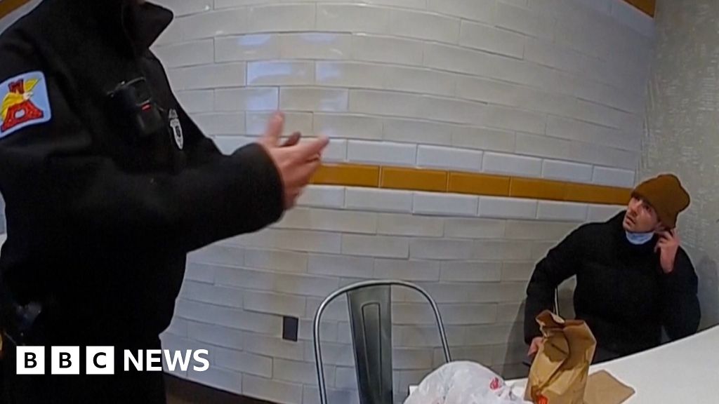 ‘What’s your name?’ – Moment police confront Luigi Mangione at McDonald’s