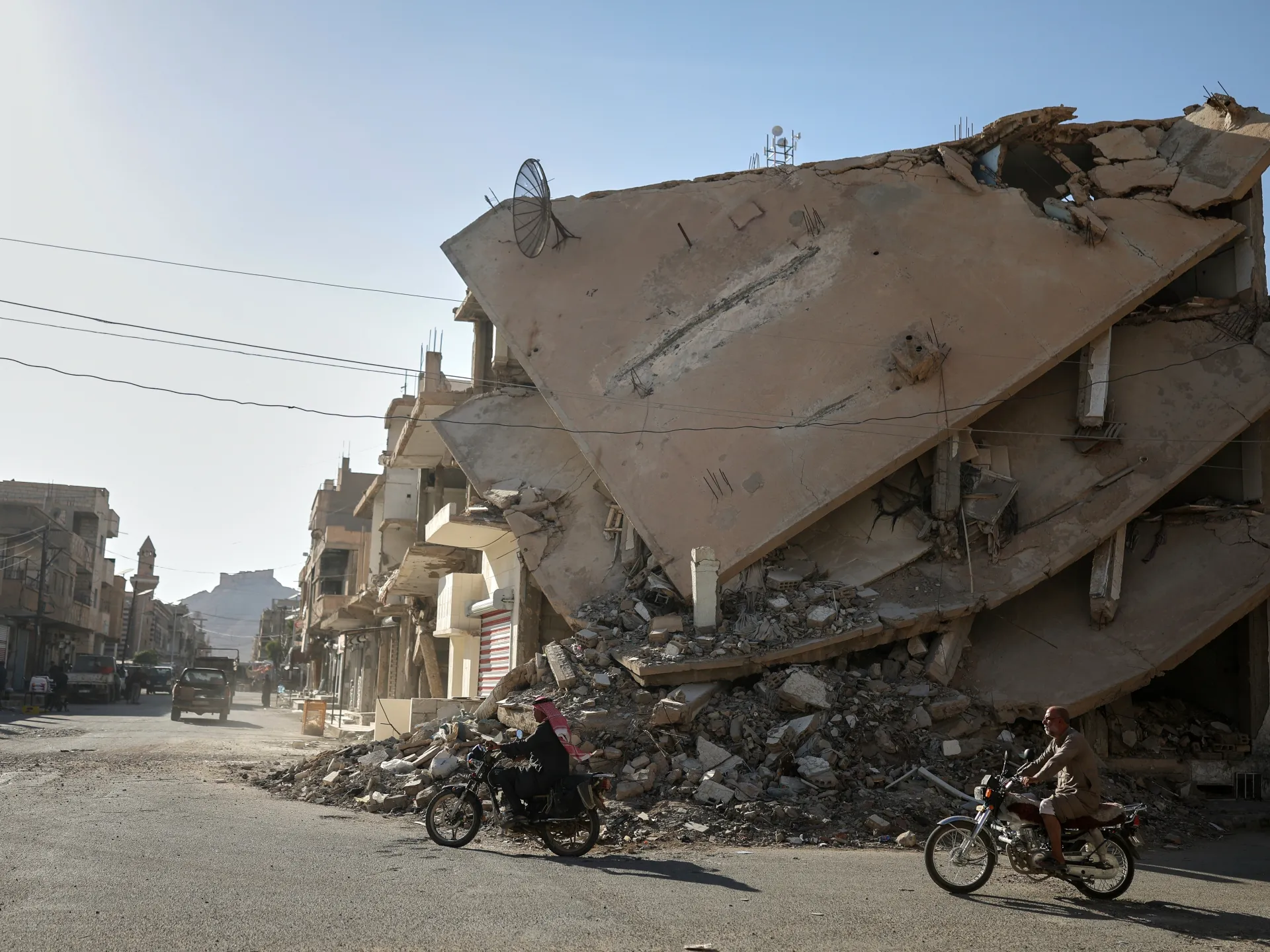 Joint Syrian-US patrol comes under attack near Palmyra: State media | Syria’s War News