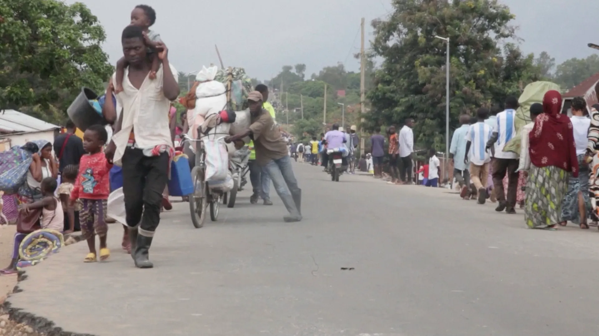 Civilians killed in DRC fighting, a day after peace deal signing | Conflict