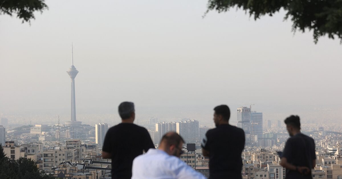 Quiet efforts keep information flowing during Iran’s digital blackout