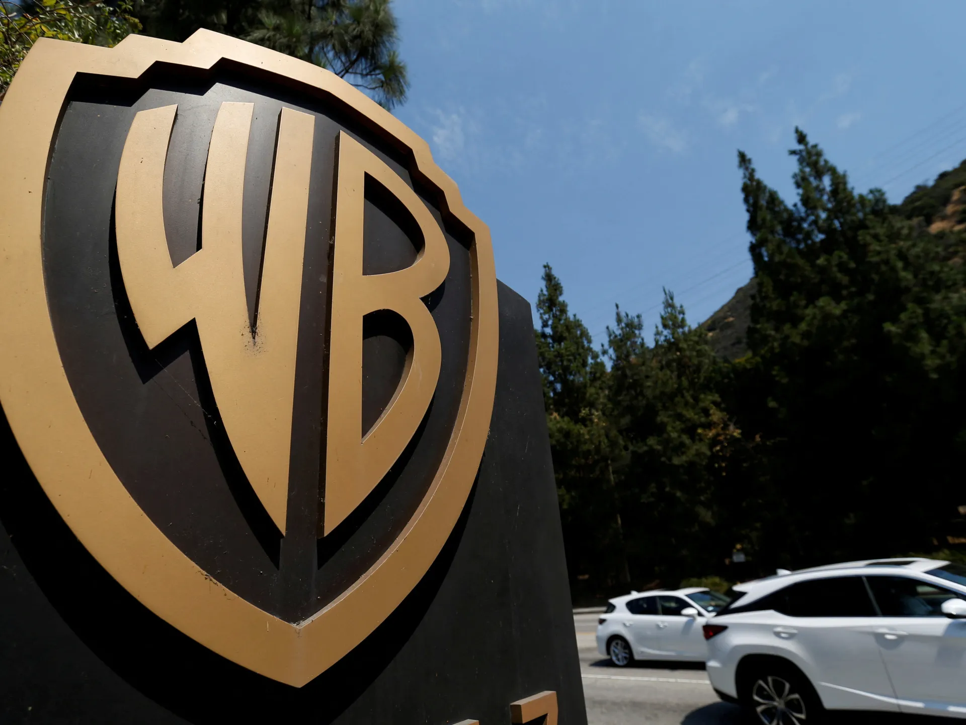 Warner Bros investors torn on Paramount Skydance bid | Media News