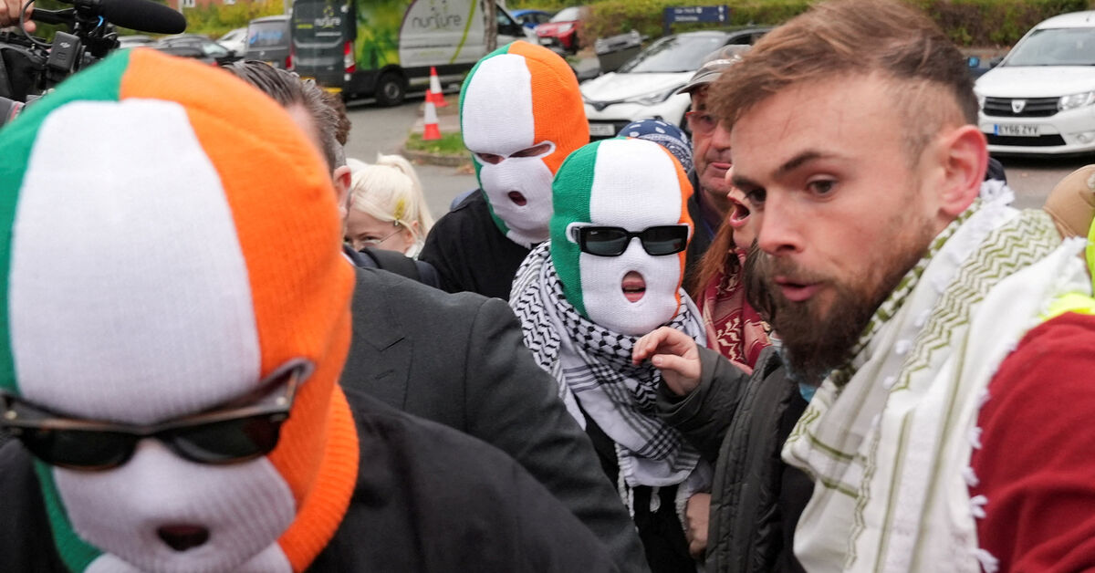 UK prosecutors try to reinstate terrorism charge against Kneecap rapper