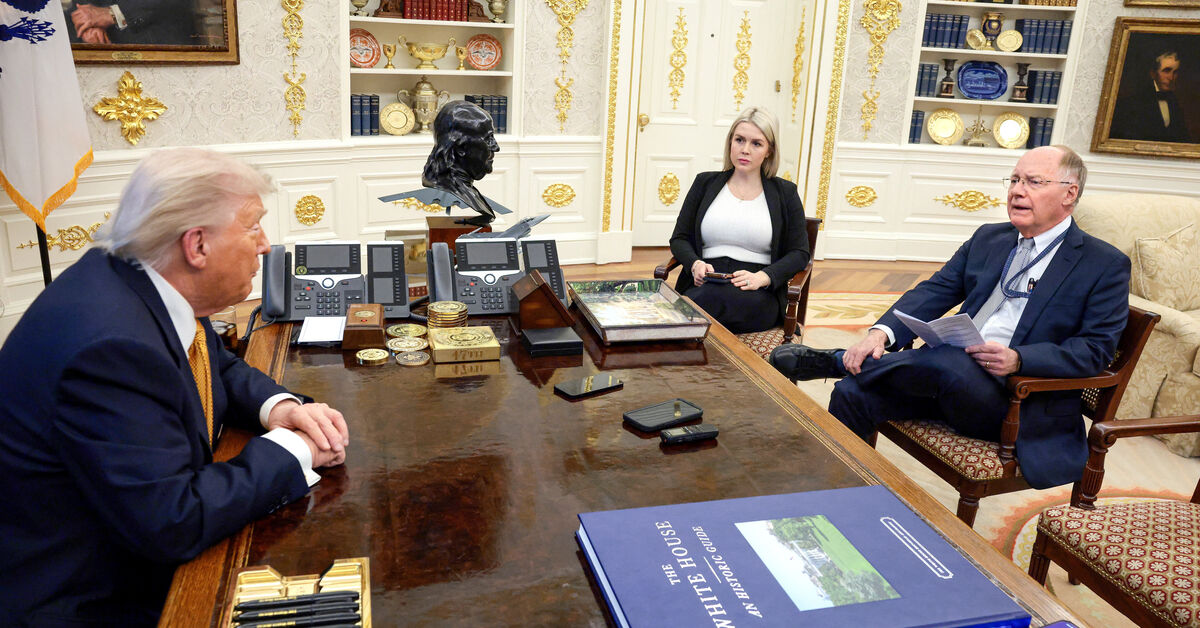 Exclusive-Trump questions Reza Pahlavi’s ability to garner support in Iran