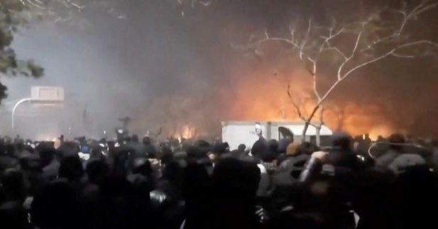 Eyewitness lives to tell tale of ‘next-level brave’ Iran protests