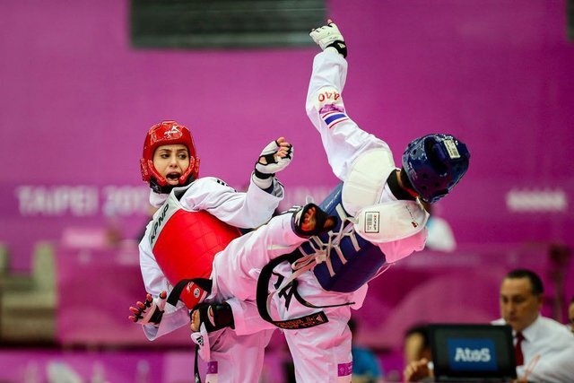 Female taekwondo athlete Kiani sidelined for six weeks