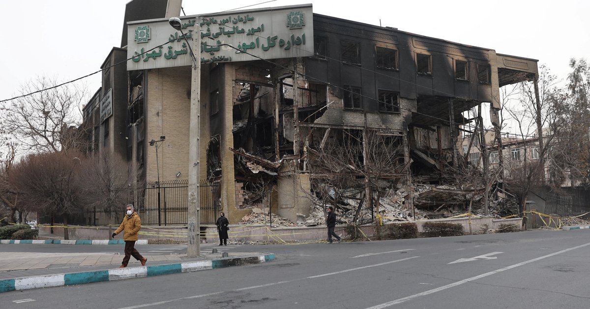 Iran crossed a point of no return as protests collide with economic exhaustion