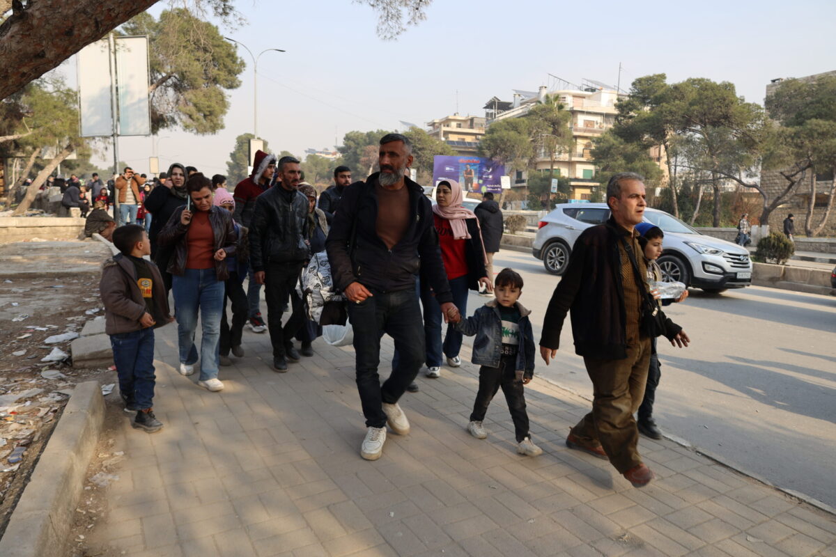 SDF attacks on Syria’s Aleppo neighborhoods displace over 140,000 civilians – Middle East Monitor