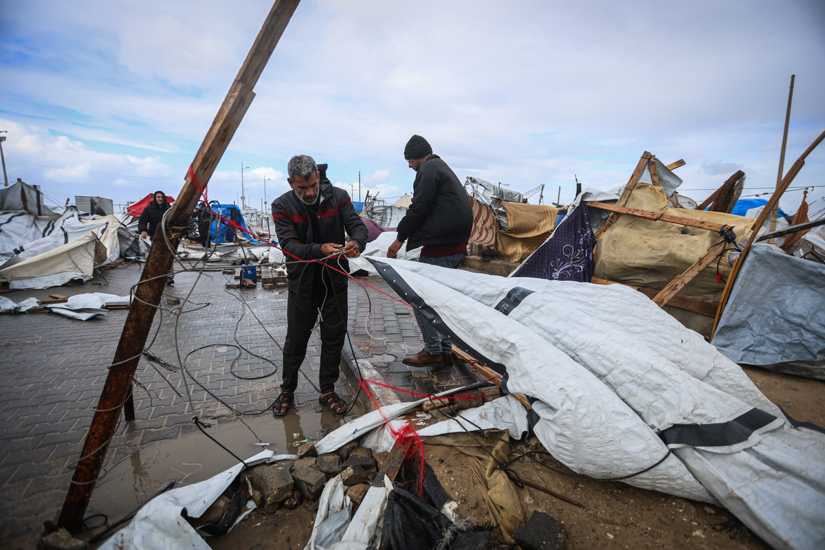 Storm kills 5 Palestinians in Gaza as damaged structures collapse – Middle East Monitor