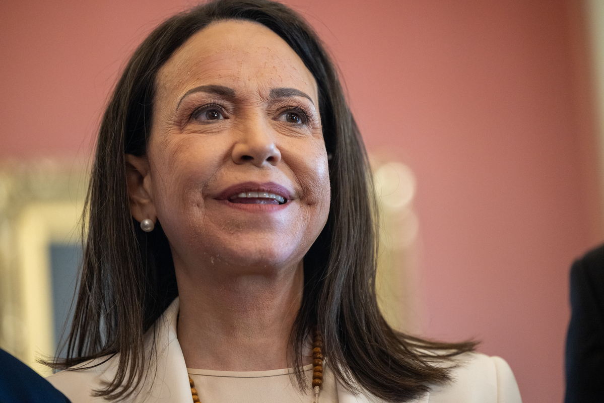 Venezuelan opposition figure Machado gives Trump Nobel Peace Prize – Middle East Monitor