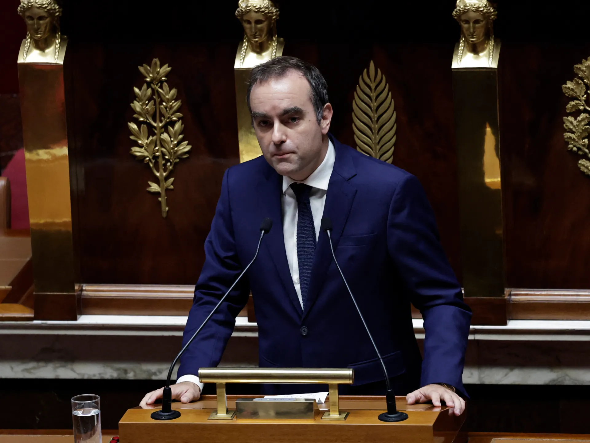 French government survives no-confidence votes | Politics News