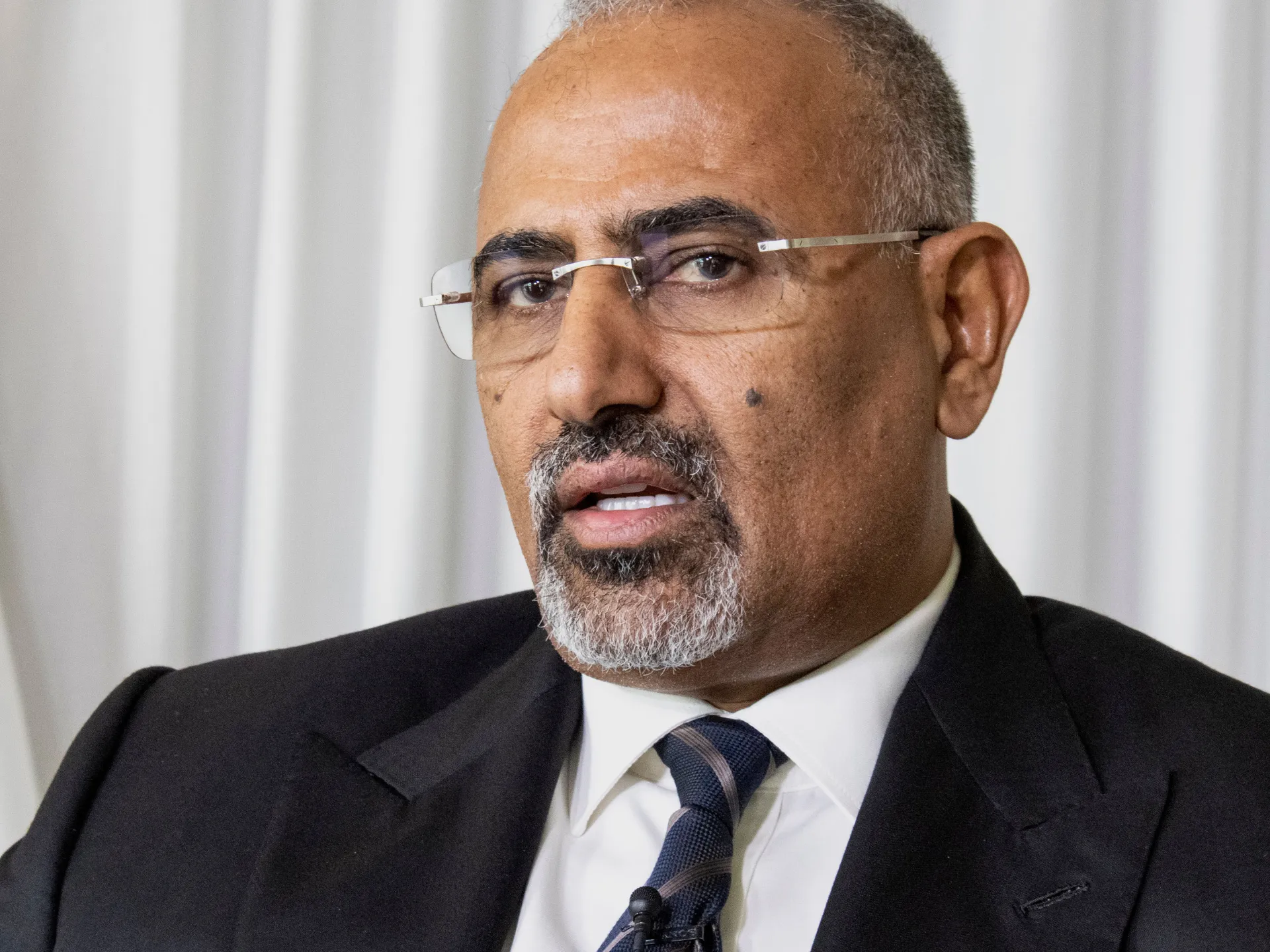 Saudi-led coalition targets Yemen separatists after leader skips talks | Conflict