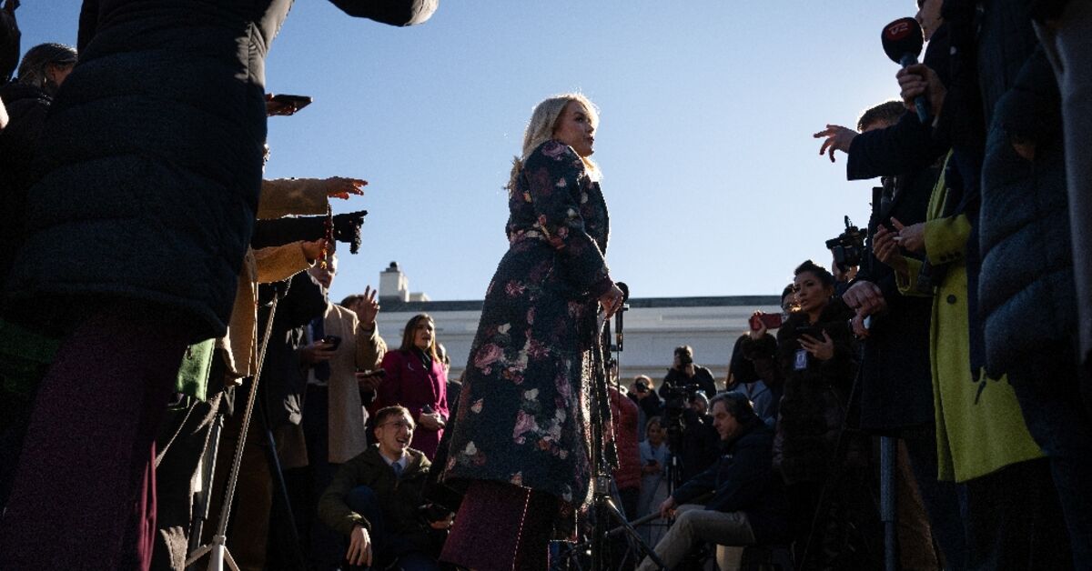 Trump keeping Iran air strikes on the table: White House