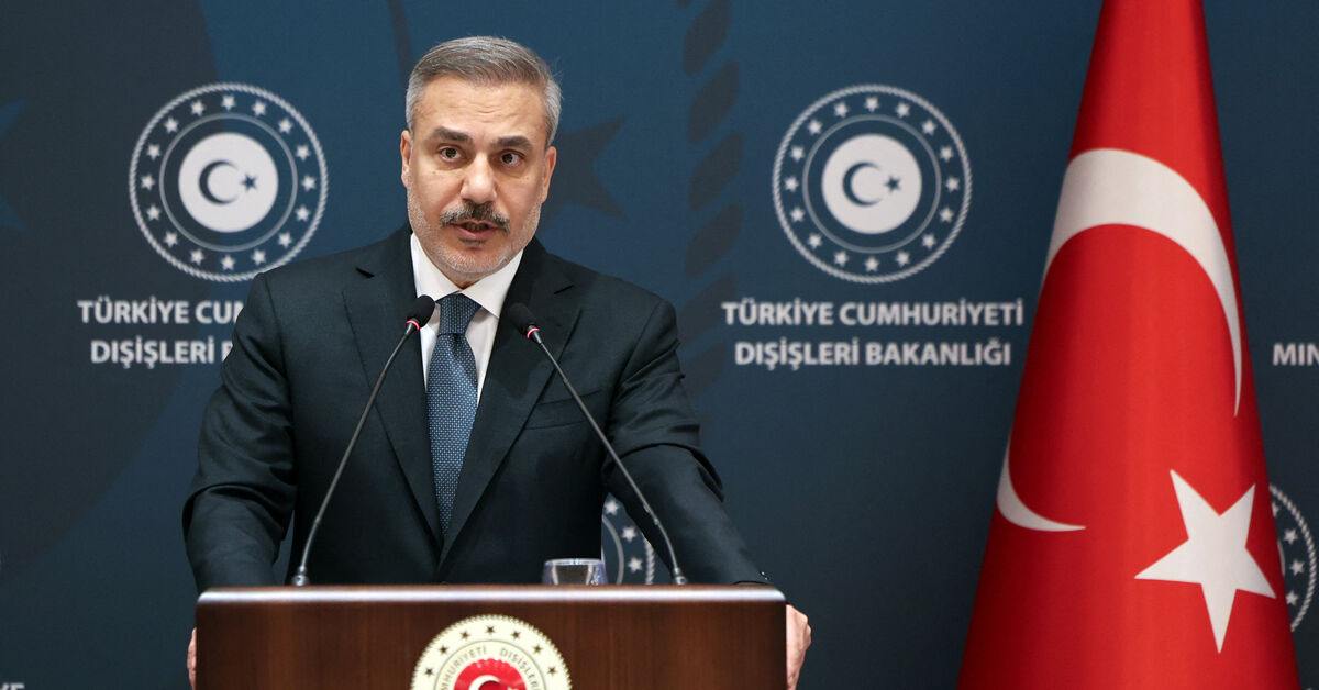 Turkey’s foreign minister says the US and Iran showing flexibility on nuclear deal, FT reports