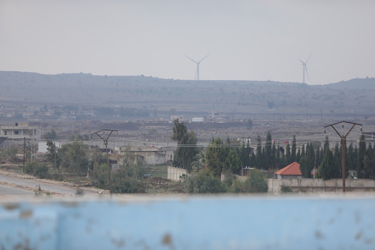Israeli pesticide spraying damages 80 dunams of wheat in Quneitra, officials say – Middle East Monitor
