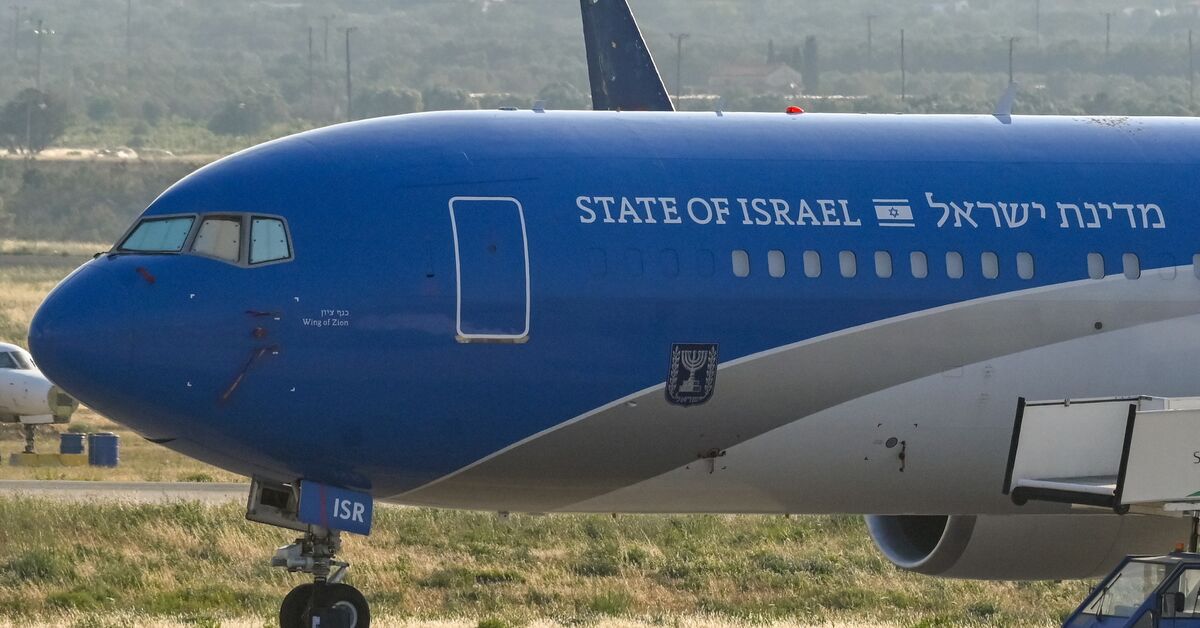 Israeli-Russian journalist removed from Netanyahu’s US flight: What to know