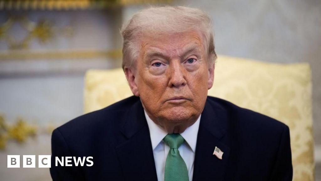 Trump says Nato making 'foolish mistake' over Iran – BBC