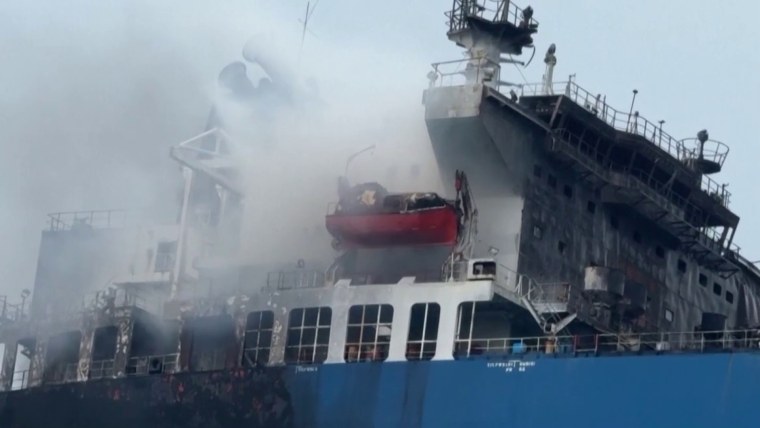 U.S. locked in a ‘test of wills’ as Iran vows to keep Strait of Hormuz closed: Military analyst