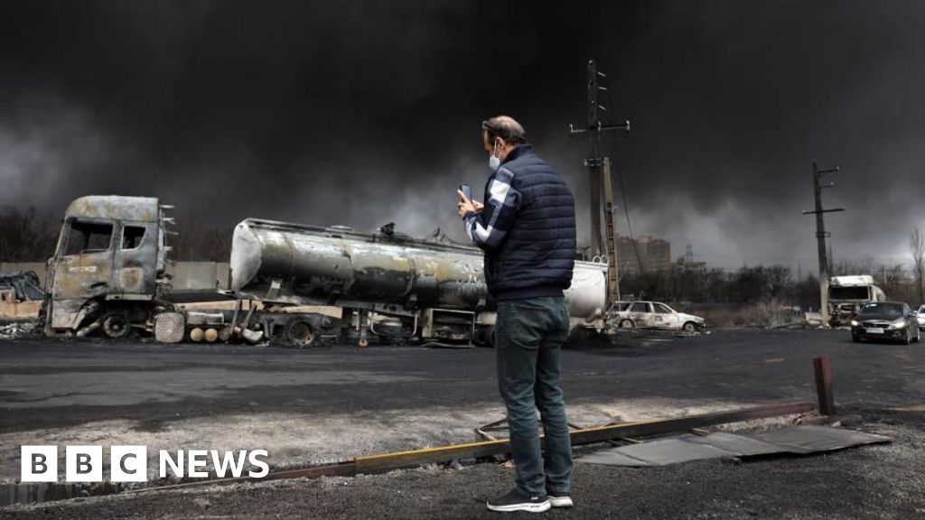 'Mind boggles' at doubts over legality of Iran war, Israeli president says – BBC