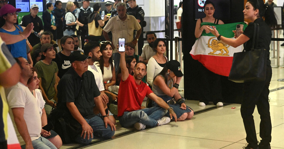 Australia grants asylum to two more Iranian women soccer players