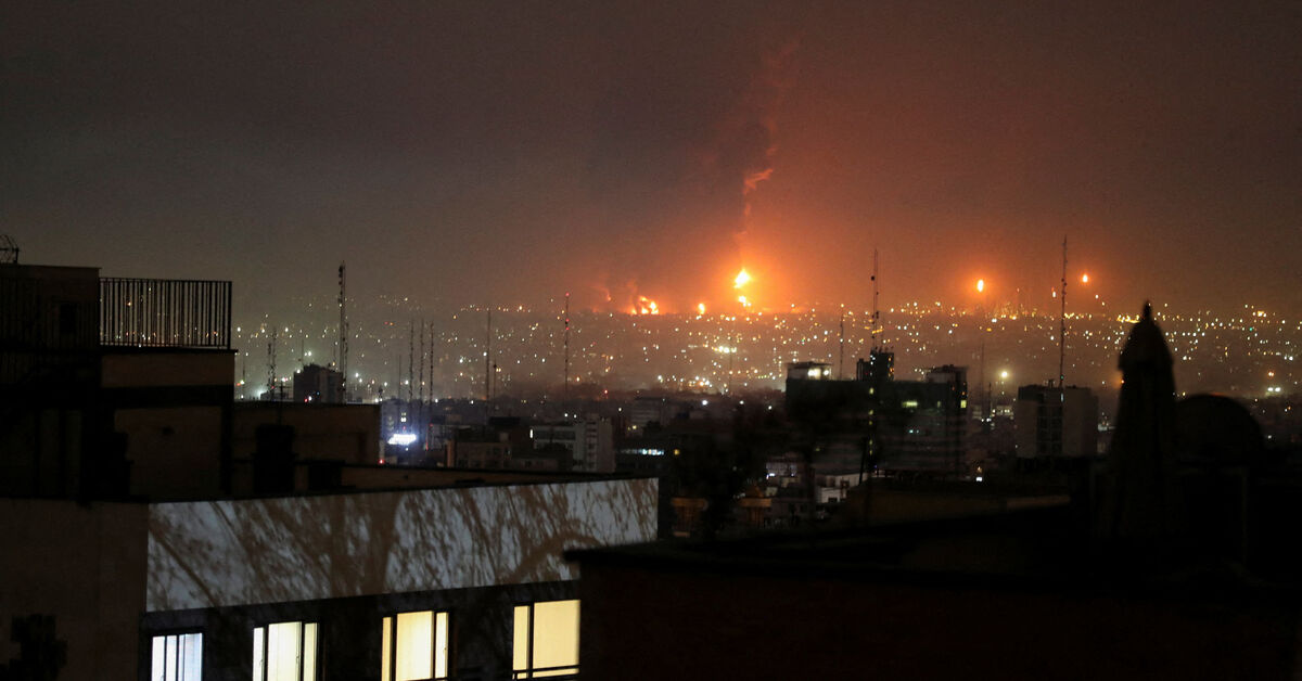 Combatants in Mideast war trade more air strikes as Iran clamps down on dissent