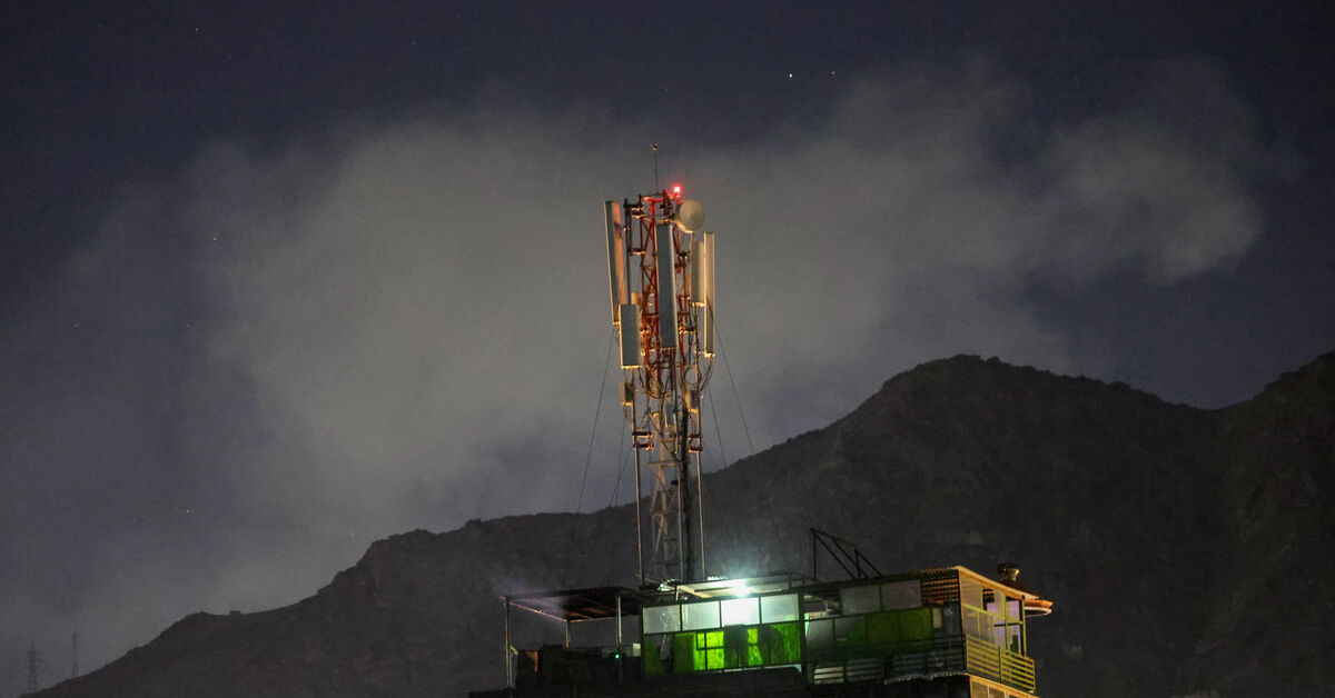 Afghan Taliban says 400 killed, 250 injured in Pakistan air strike on Kabul hospital