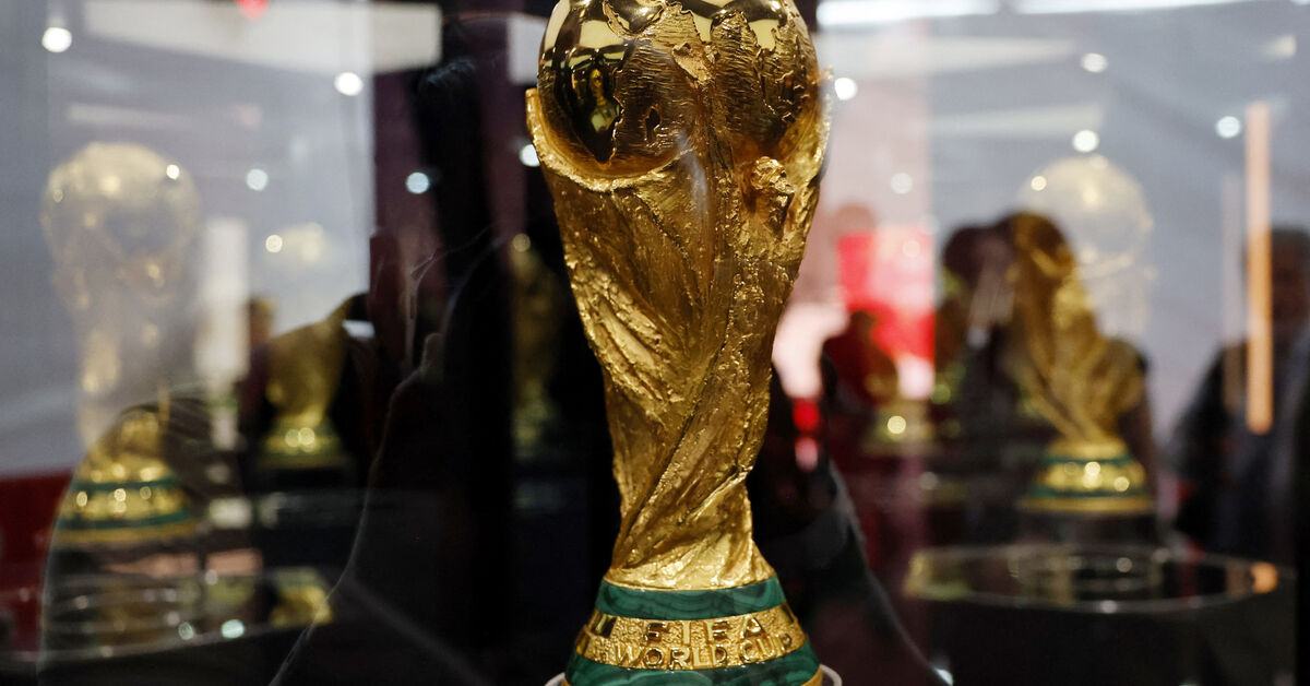 Soccer-Iran negotiating with FIFA to move World Cup games to Mexico from US