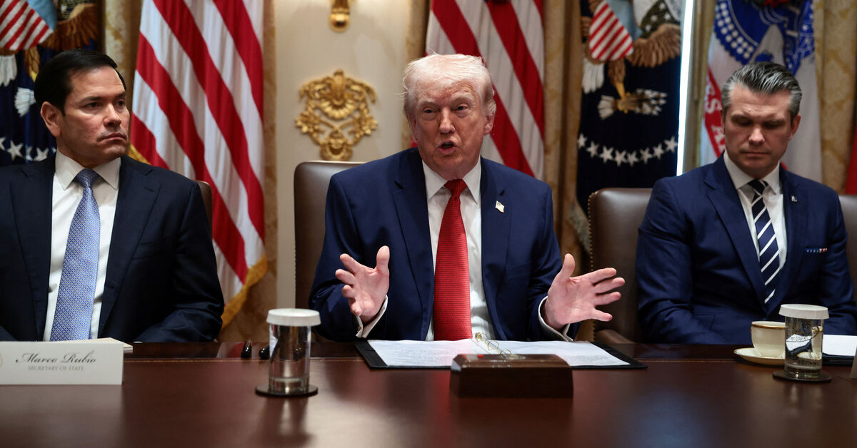 Trump suggests that Iran let ten oil tankers through Strait of Hormuz