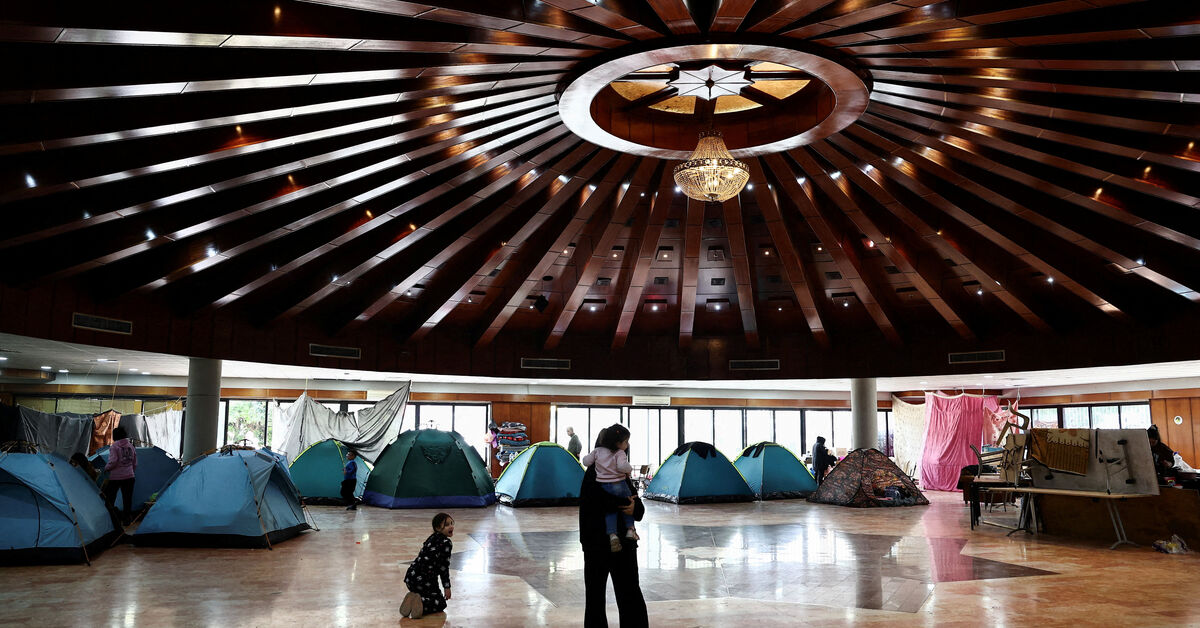 Analysis-War between Hezbollah and Israel deepens fractures in Lebanon