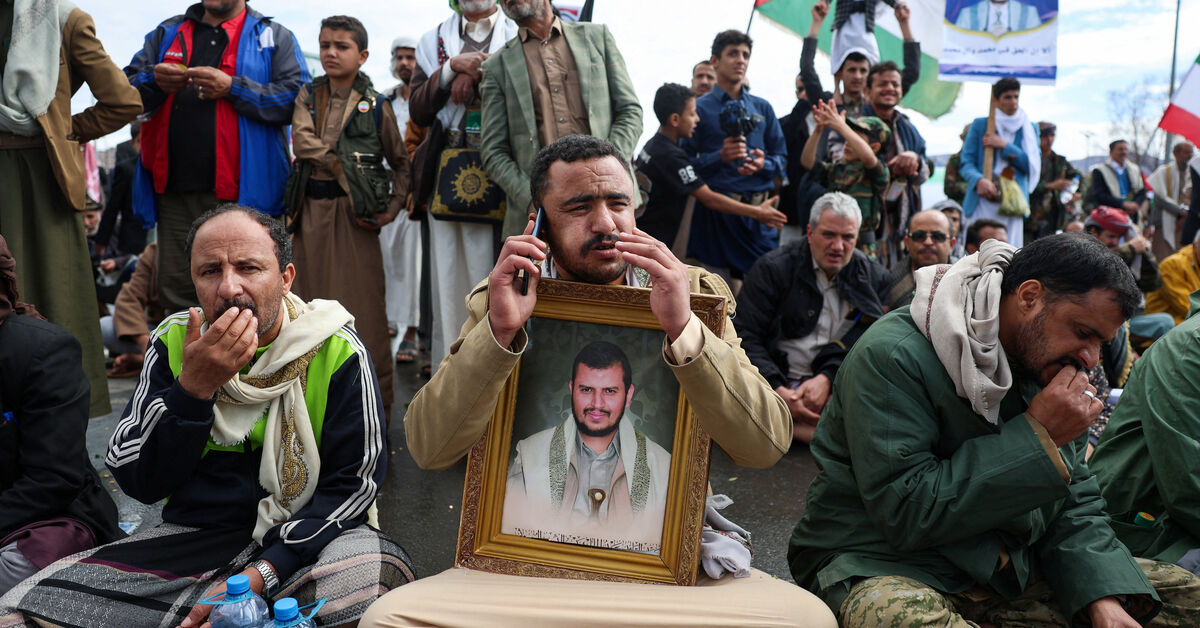 Yemen’s Houthis say ‘fingers on the trigger’ as US-Israeli war on Iran widens