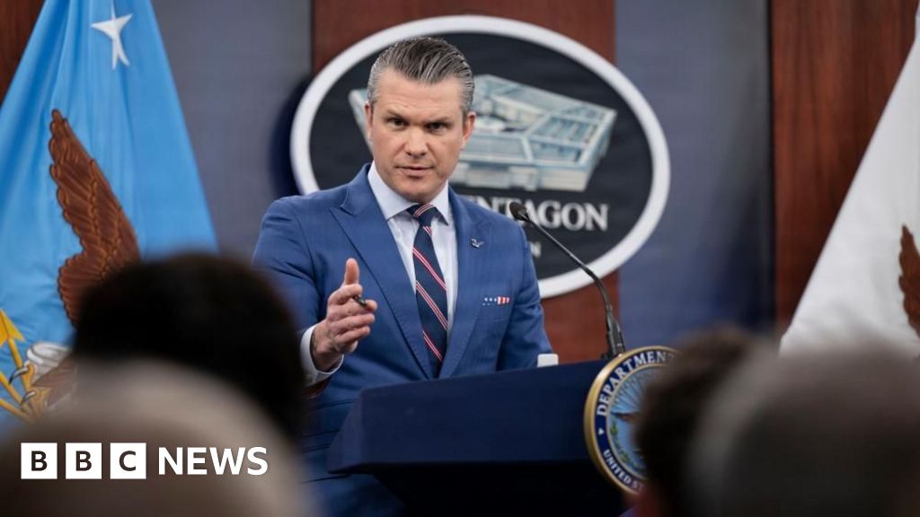 US strikes minelaying ships in Iran after warning of 'intense' day of bombing – BBC