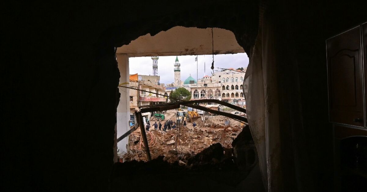 Hezbollah says fighting Israeli forces who landed in east Lebanon