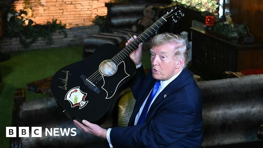 Ultimatums, diplomacy and a trip to Graceland as Trump eyes a deal with Iran