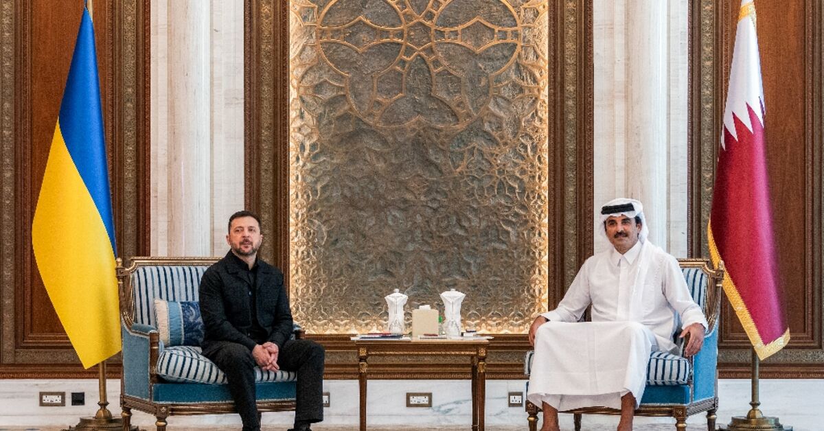 Zelensky agrees defence cooperation with UAE, Qatar on Gulf tour