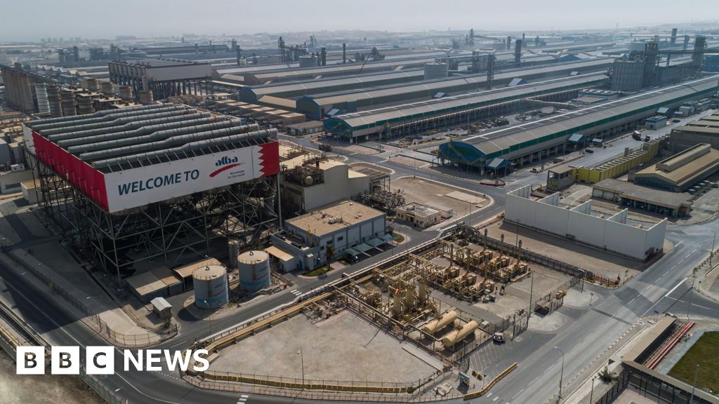 Gulf attacks continue as strikes hit major industrial sites