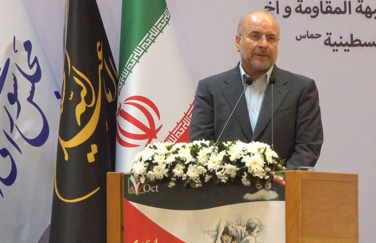 Iranian parliament speaker praises public steadfastness and military sacrifices – Middle East Monitor