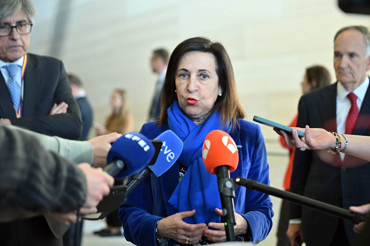 Spain closes airspace to US planes involved in Iran war, defence minister says – Middle East Monitor