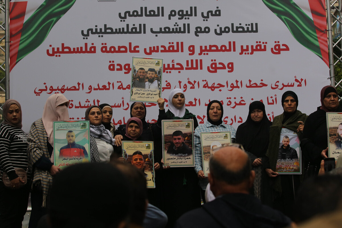 Rights groups call for emergency meeting of parties to the Geneva Conventions regarding the proposed Israeli law to execute Palestinian prisoners