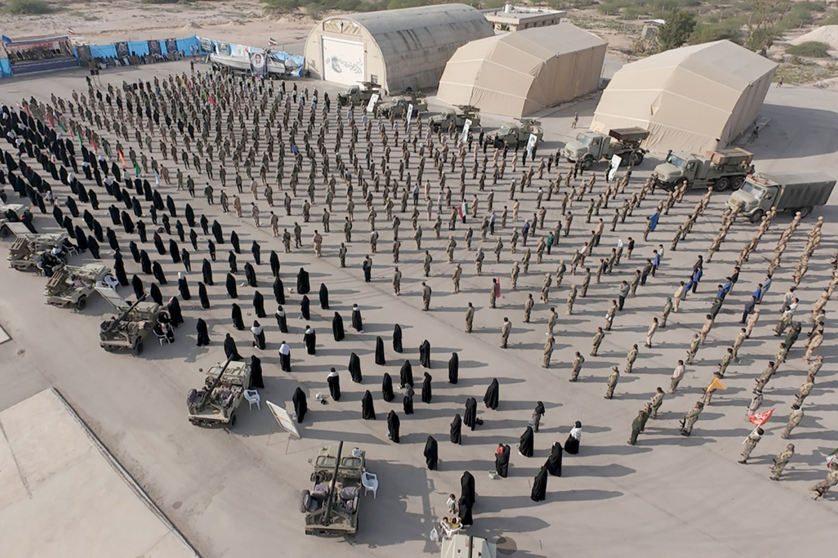 Iran announces mobilising 1 million fighters to repel potential US ground invasion – Middle East Monitor